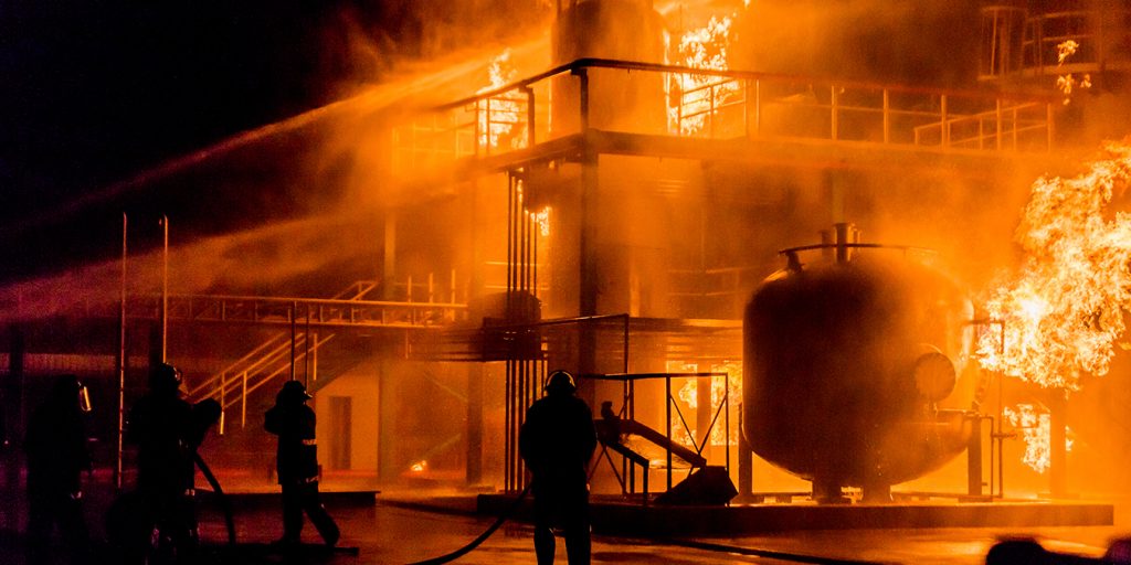 Formation incendie à Roanne - Formation incendie Lyon - Formation incendie Clermont-Ferrand - Formation incendie Vichy - Formation sécurité incendie Rhône-Alpes - Formation prévention incendie Auvergne-Rhône-Alpes